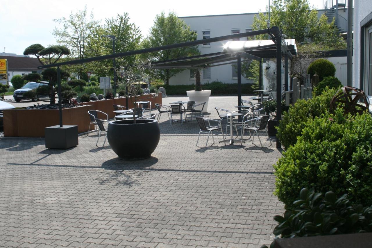 Hotel Bavaria Dingolfing Exterior foto