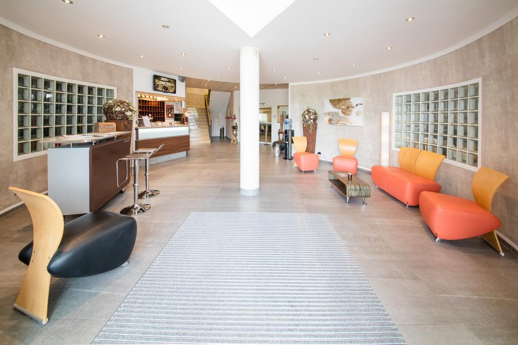 Hotel Bavaria Dingolfing Exterior foto